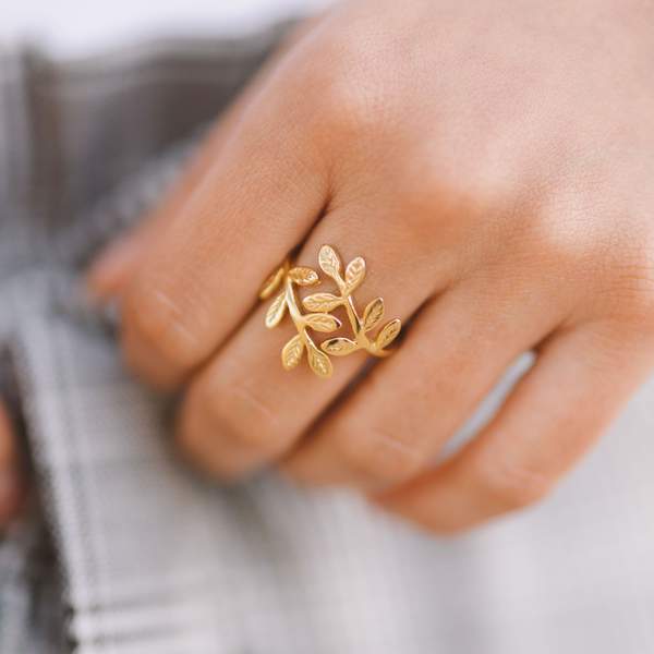 OLIVE LEAF RING