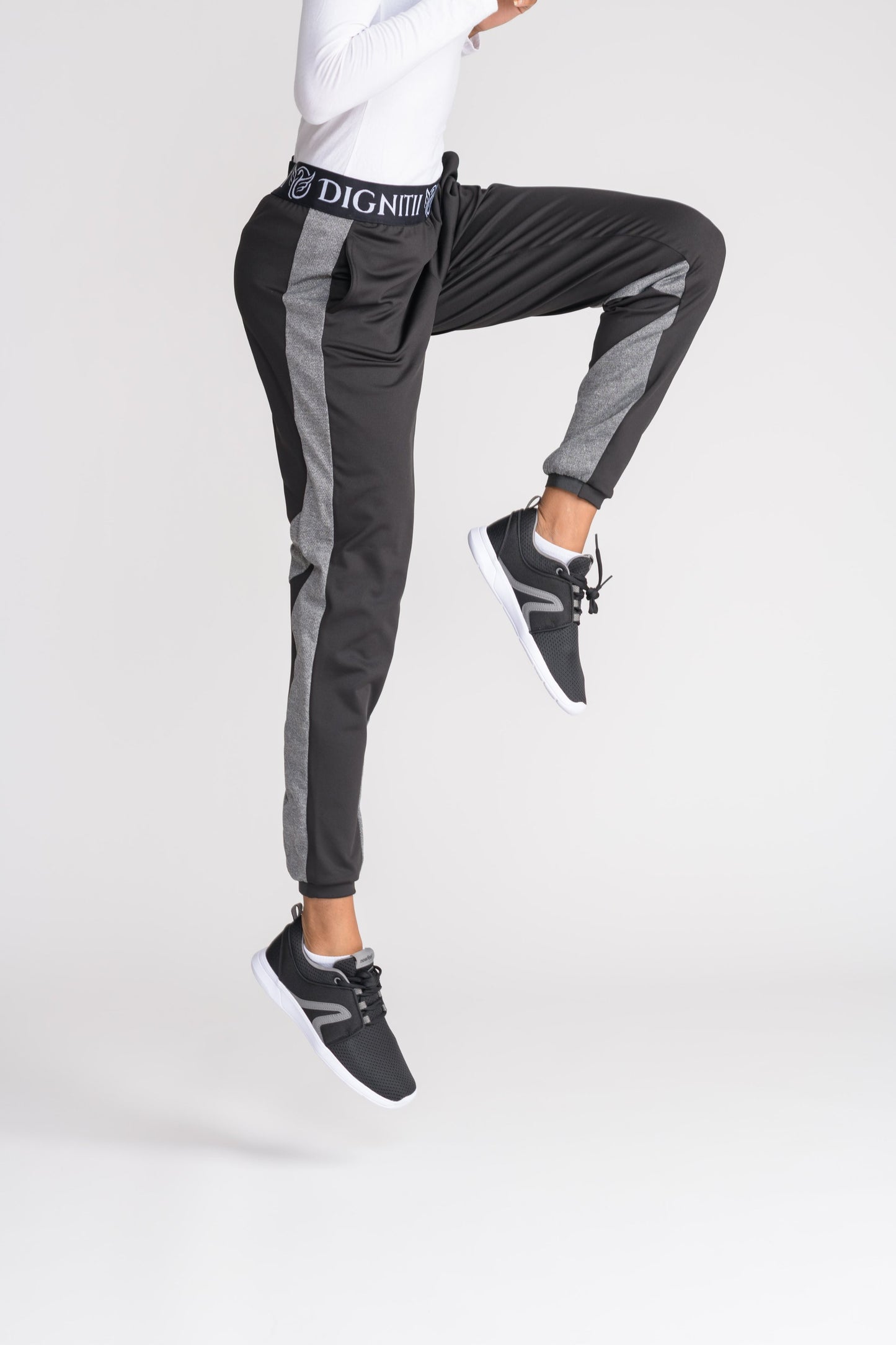 Tech Loose Leggings - Black - Bottoms - Dignitii Activewear - Third Culture Boutique