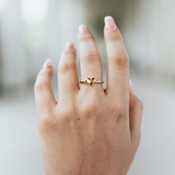 ESSENTIAL HEART RING